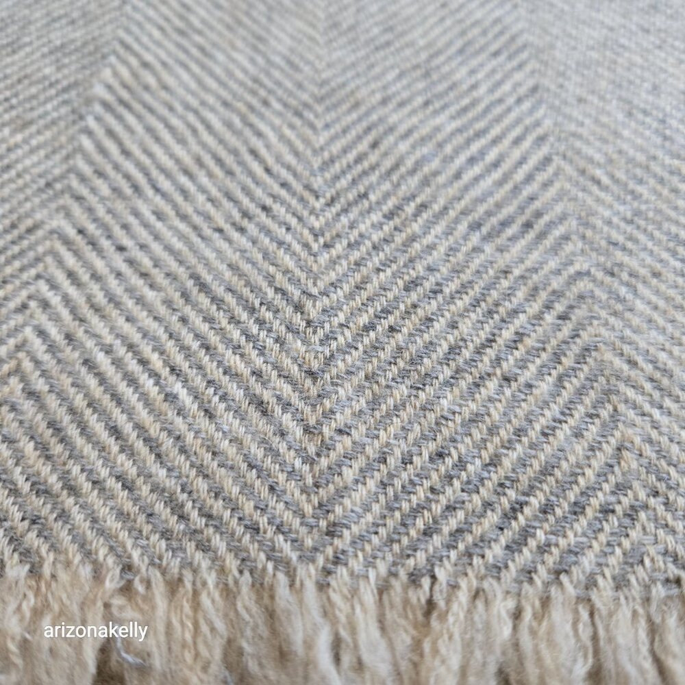 Cashmere Wool Herringbone Scarf Classic Grey Taupe Flawless - Picture 6 of 14